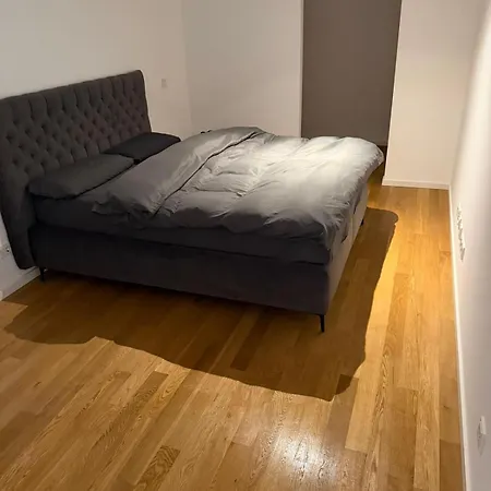 1 Bedroom Flat In * München